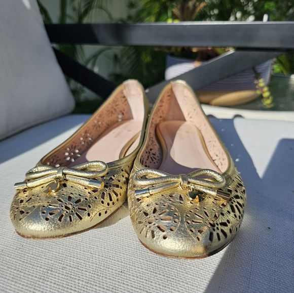 Kate Spade Walsy laser cut Gold leather ballerina flats, sz 8 Perfect - Picture 8 of 15